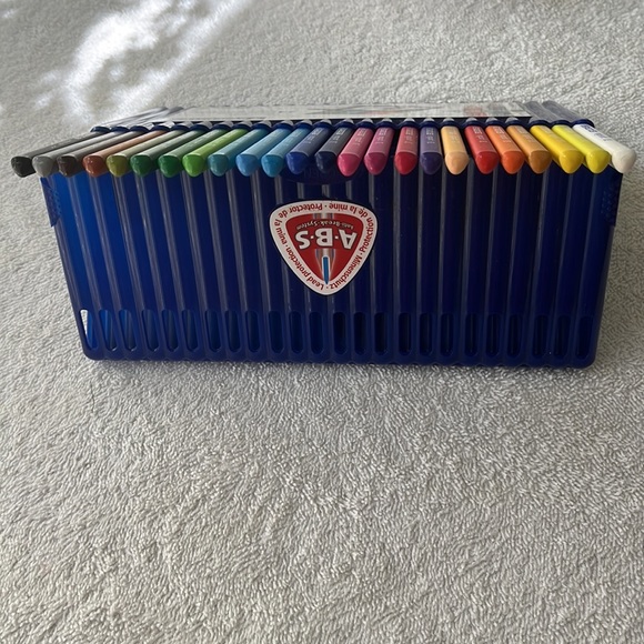 Staedtler Art Staedtler Ergosoft Colored Pencils 24 Count With Case